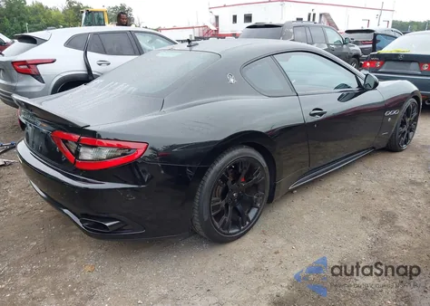 2011 Maserati Granturismo z USA, uszkodzony, nr VIN ZAM45KLA4B0059425